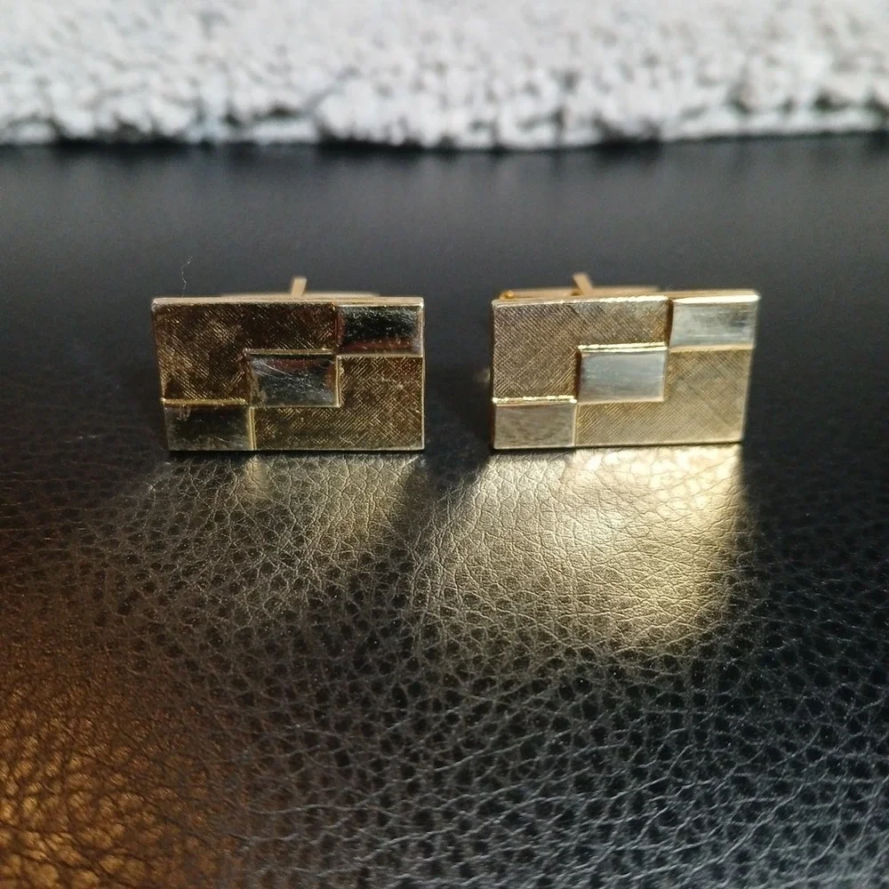 Vintage‎ Gold Tone Cuff Links